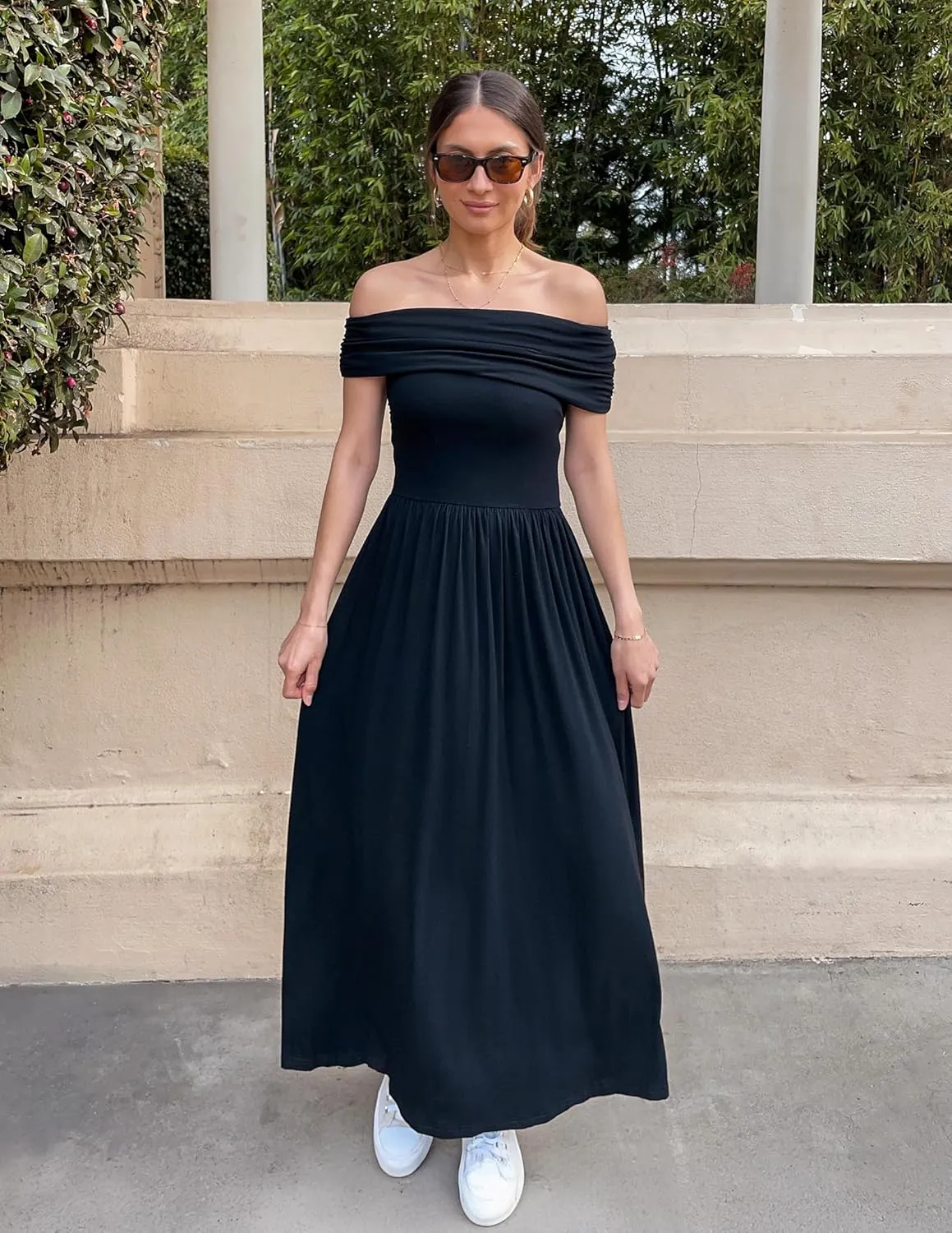 ZESICA Women's Off The Shoulder Maxi Dress 2025 Summer Sleeveless Casual Slim Swing Pleated Formal Party Dresses